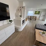 Haus Ostseesprung - Sarah Hochparterre Gratis Wlan, Parkplatz Und Gem Garten Apartment Bad Doberan