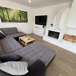 Haus Ostseesprung - Sarah Hochparterre Gratis Wlan, Parkplatz Und Gem Garten *