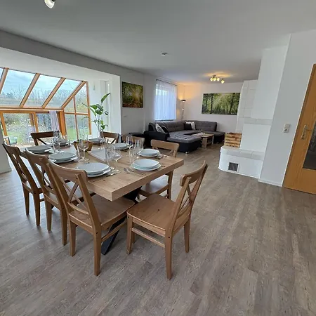 Haus Ostseesprung - Sarah Hochparterre Gratis Wlan, Parkplatz Und Gem Garten アパート バート・ドーベラン