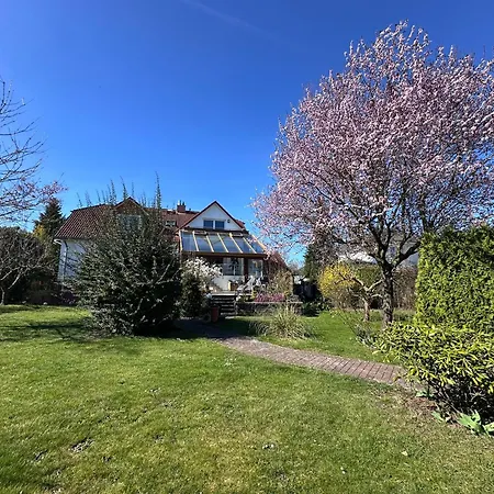 Haus Ostseesprung - Sarah Hochparterre Gratis Wlan, Parkplatz Und Gem Garten Bad Doberan