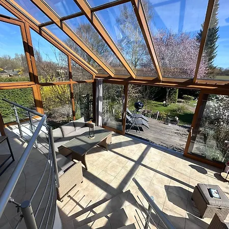 Haus Ostseesprung - Sarah Hochparterre Gratis Wlan, Parkplatz Und Gem Garten *